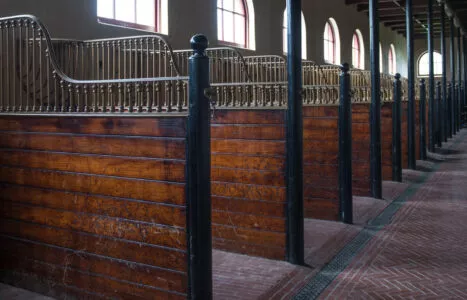 Breakers-Stable-&-Carriage-House_stables