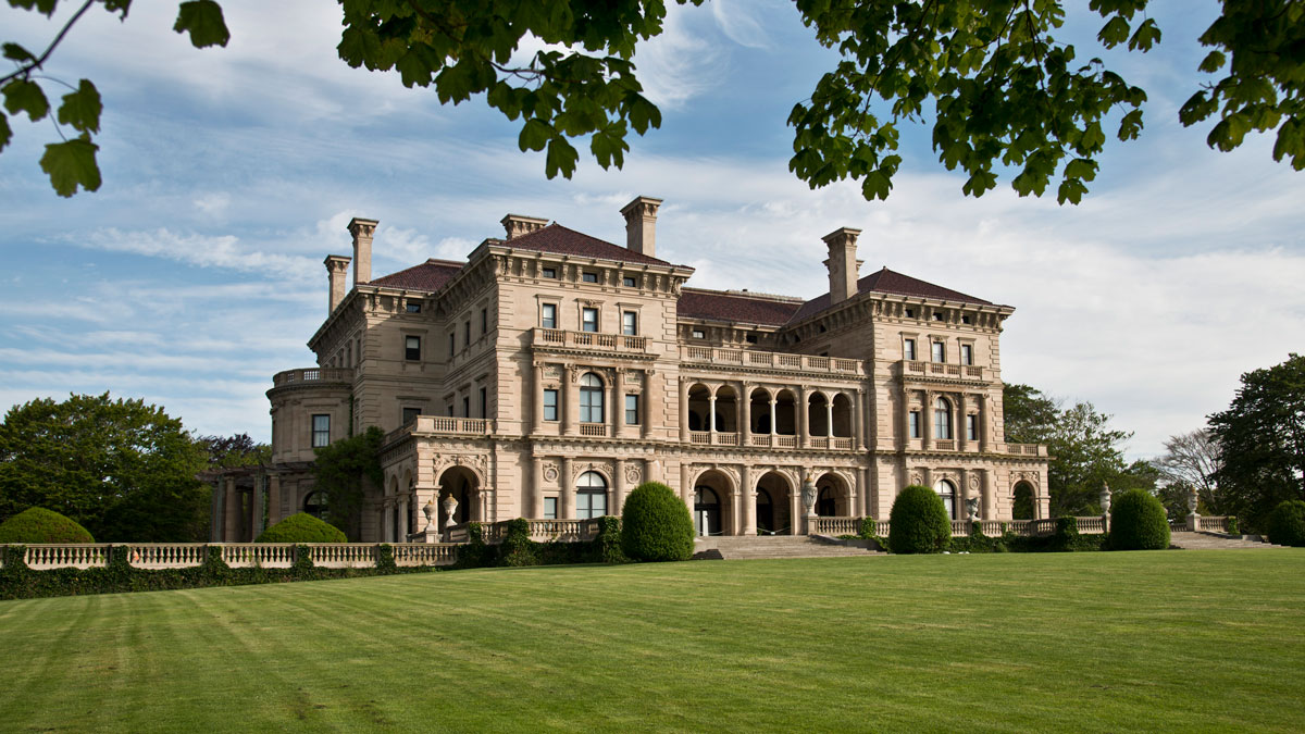 www.newportmansions.org