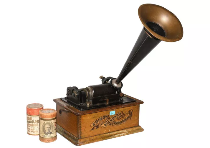 Lecture2_Standard-Home-Phonograph_T.A.-Edison,-c.-1900