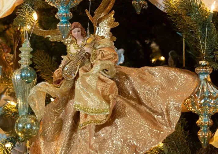 Holidays_Gallery Carousel_Angel Ornament