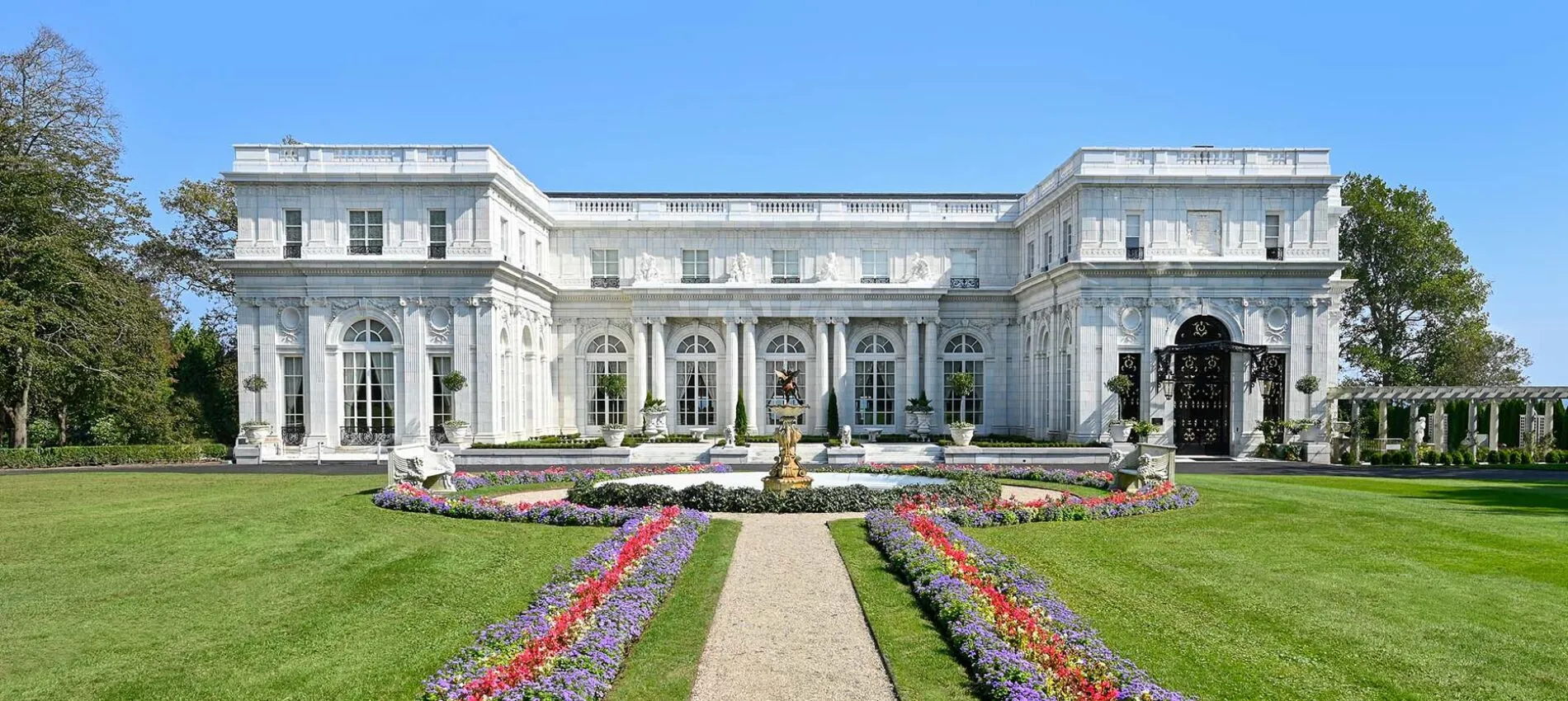 The Newport Mansions