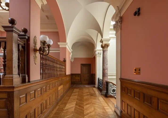 BreakersThirdFloorCarouselImage6