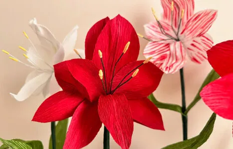 HolidayPaperFlowerArrangementCoverImage