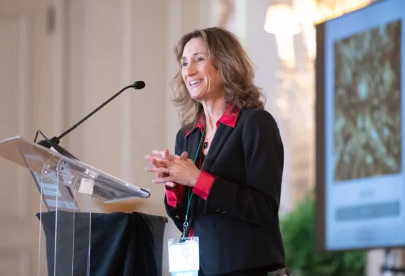 Newport Symposium 2-200