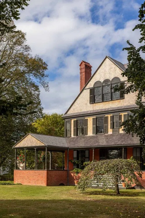 7PorchSittingOnAvenue